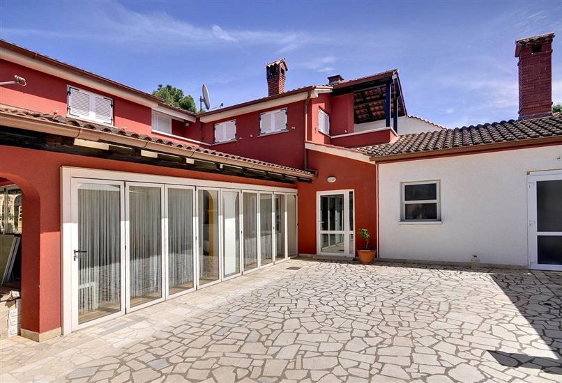 Apartment A4, for 4 persons