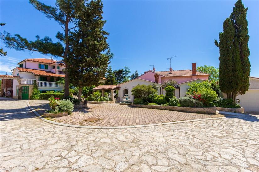 Apartment House Vjera