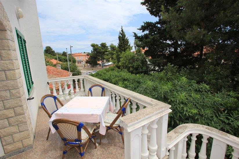 Apartment A4, for 4 persons