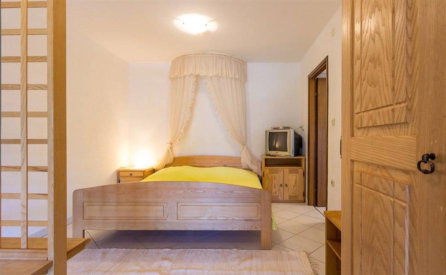 Apartment A5, for 2 persons