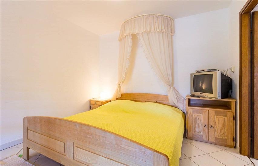 Apartment A5, for 2 persons