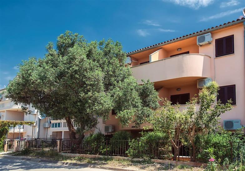 Apartmaji House Ulika