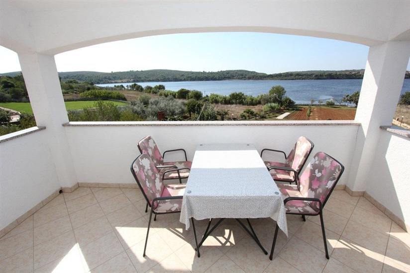 Apartment A1, for 4 persons