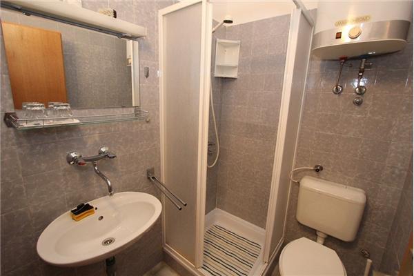 Room S4, for 2 persons