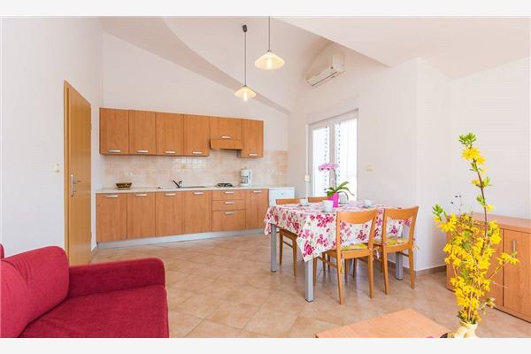 Apartment A5, for 4 persons