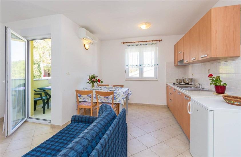 Apartment A4, for 4 persons