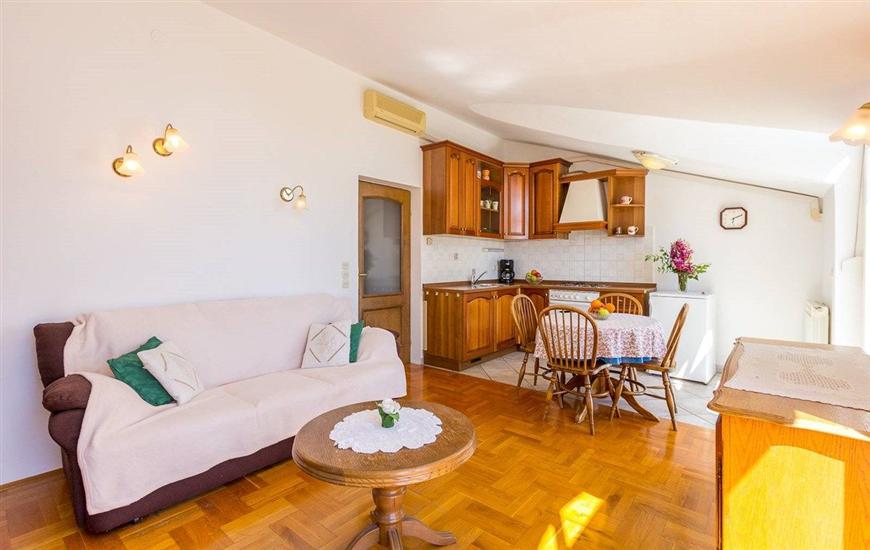 Apartment A2, for 4 persons