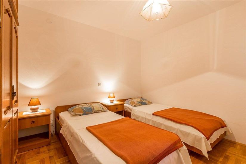 Apartment A2, for 4 persons