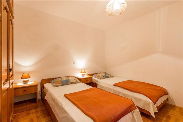 Apartment A2, for 4 persons