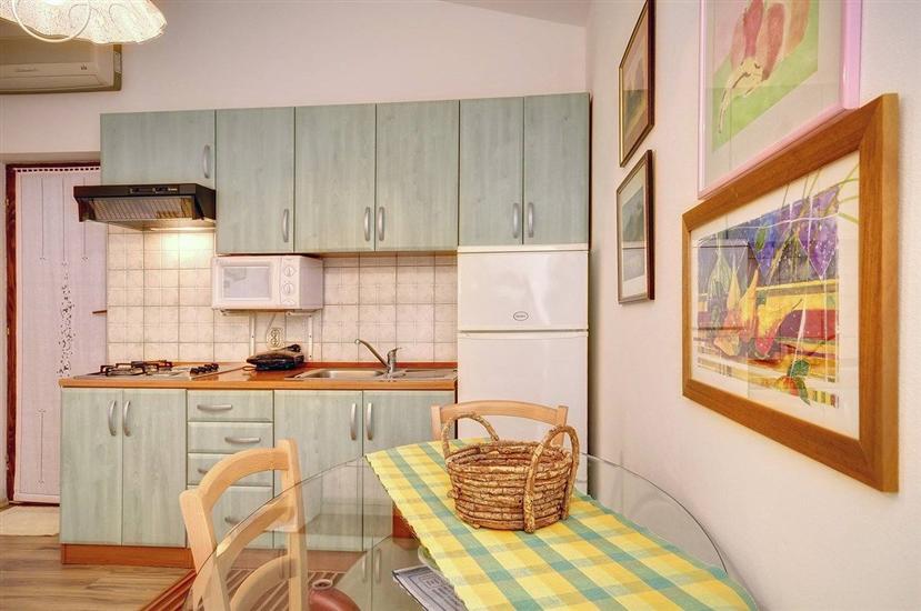 Apartment A2, for 4 persons