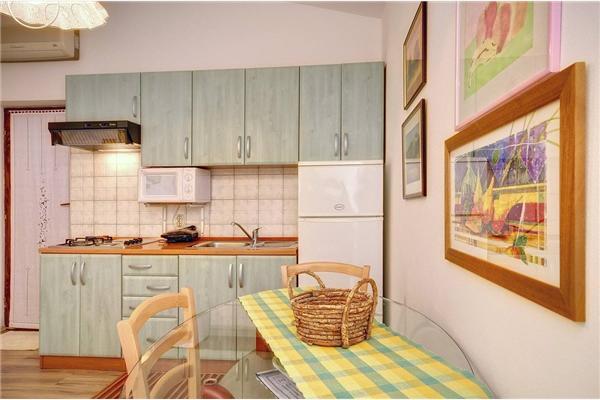Apartment A2, for 4 persons