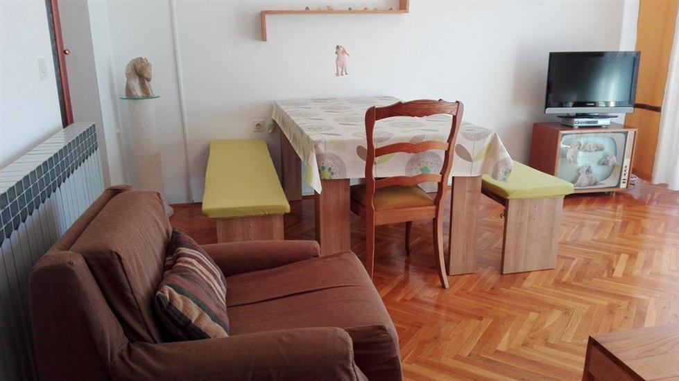 Apartment A1, for 7 persons