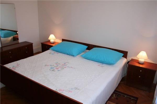 Apartment A1, for 7 persons