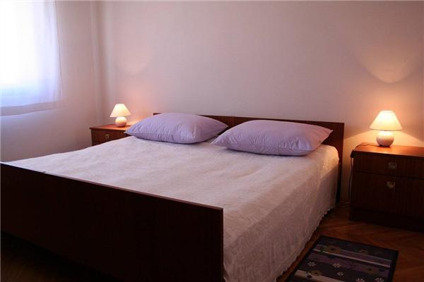 Apartment A1, for 7 persons