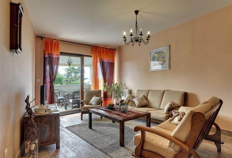 House K1, for 8 persons