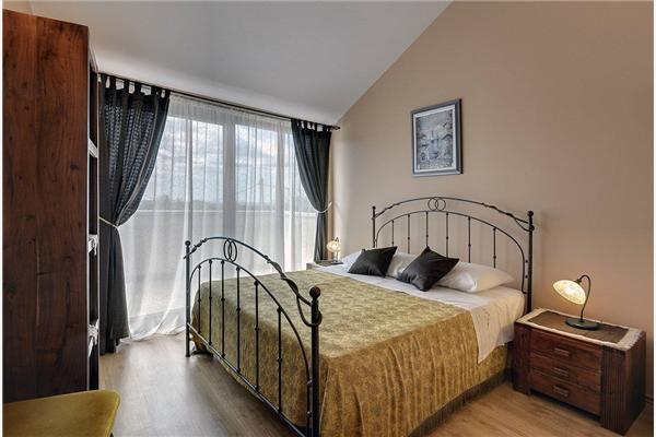 House K1, for 8 persons