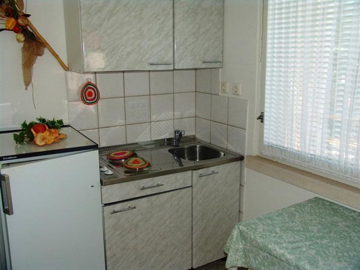 Apartment A4, for 4 persons