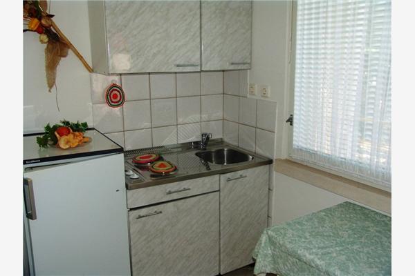 Apartment A4, for 4 persons