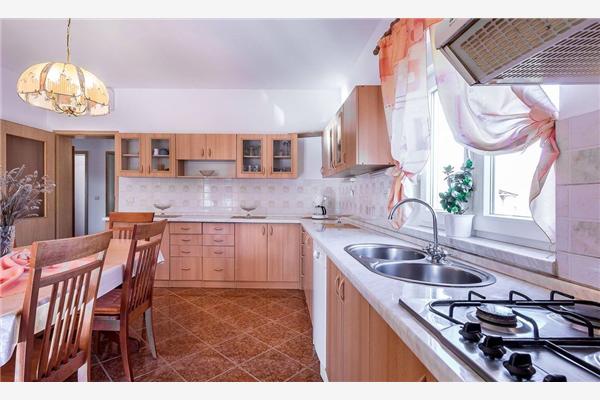 House K1, for 5 persons