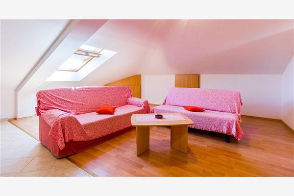 Апартаменты A8, для 7 лиц