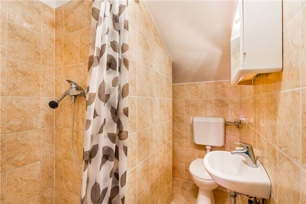 Апартаменты A8, для 7 лиц