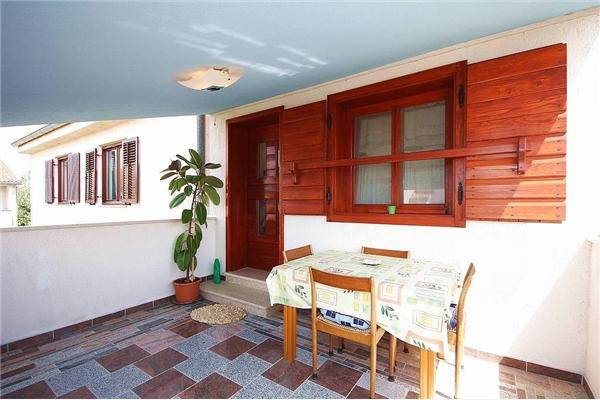 Apartman A2, za 3 osoba/e