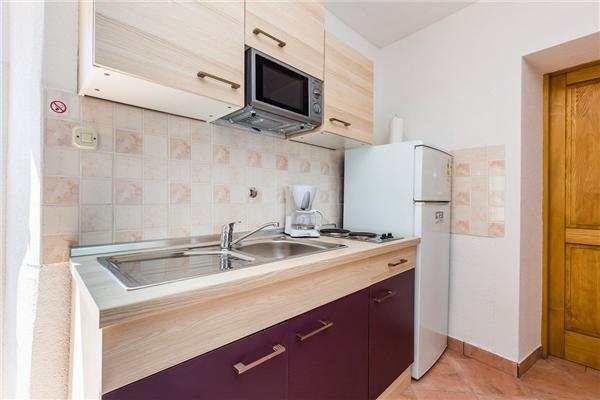 Apartment A1, for 5 persons