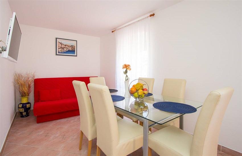 Apartment A1, for 5 persons