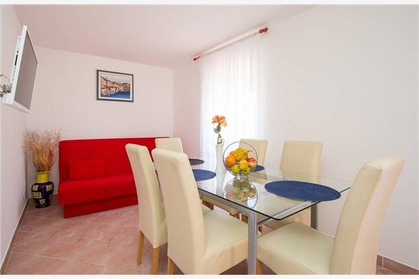 Apartment A1, for 5 persons