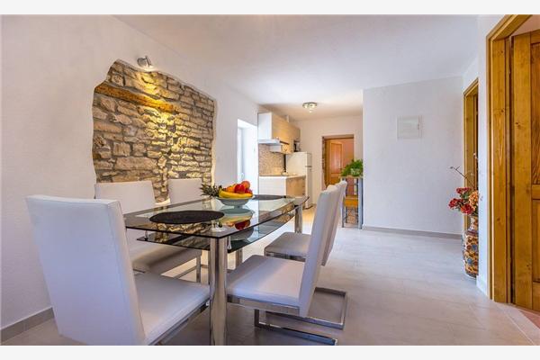 Apartment A2, for 5 persons