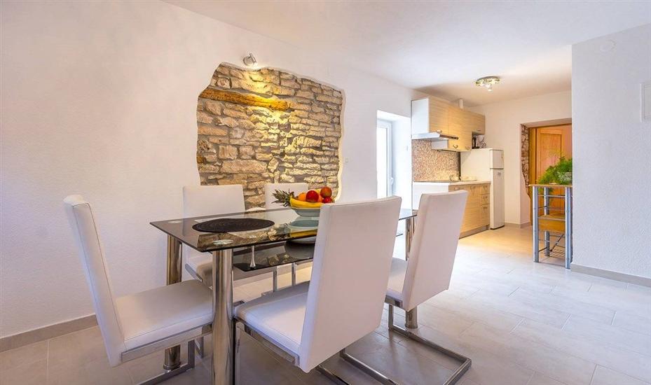 Apartment A2, for 5 persons