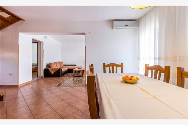 Apartman A1, na 8 osebe