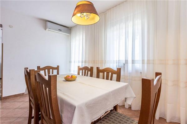 Apartman A1, na 8 osebe