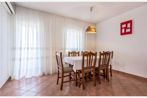 Apartman A1, na 8 osebe