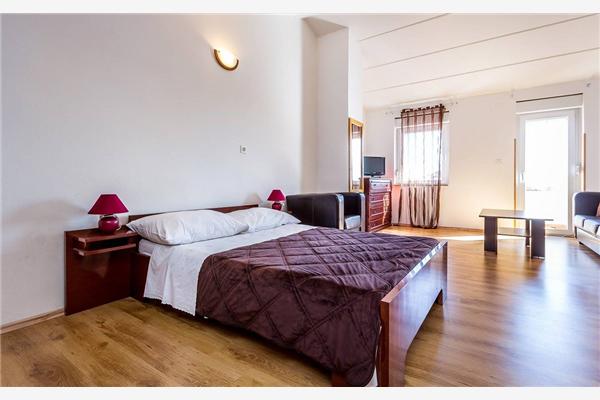 Apartman A1, na 8 osebe