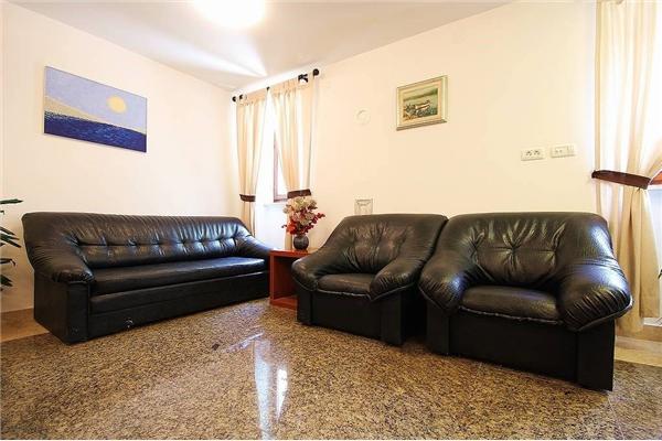 House K1, for 9 persons