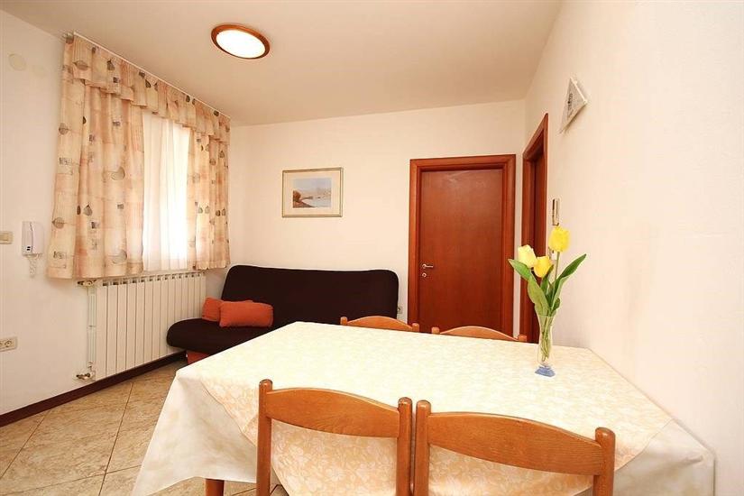 Apartment A2, for 5 persons