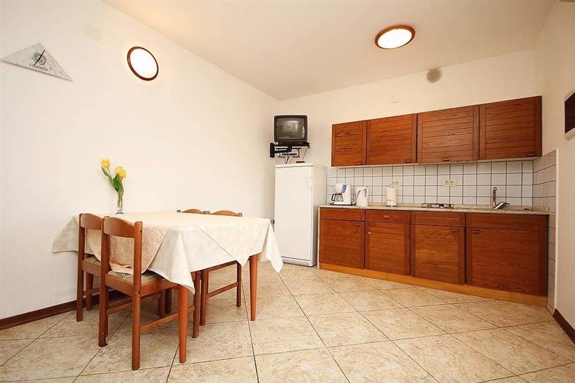 Apartment A2, for 5 persons
