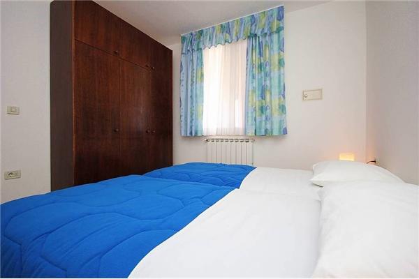 Apartment A2, for 5 persons