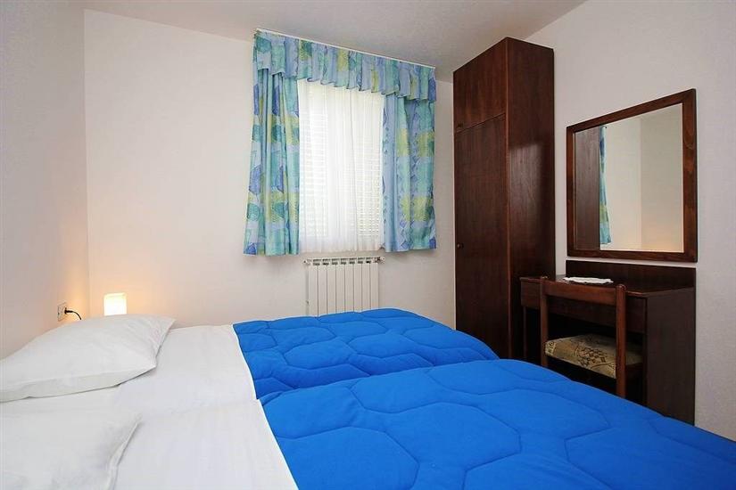 Apartment A2, for 5 persons