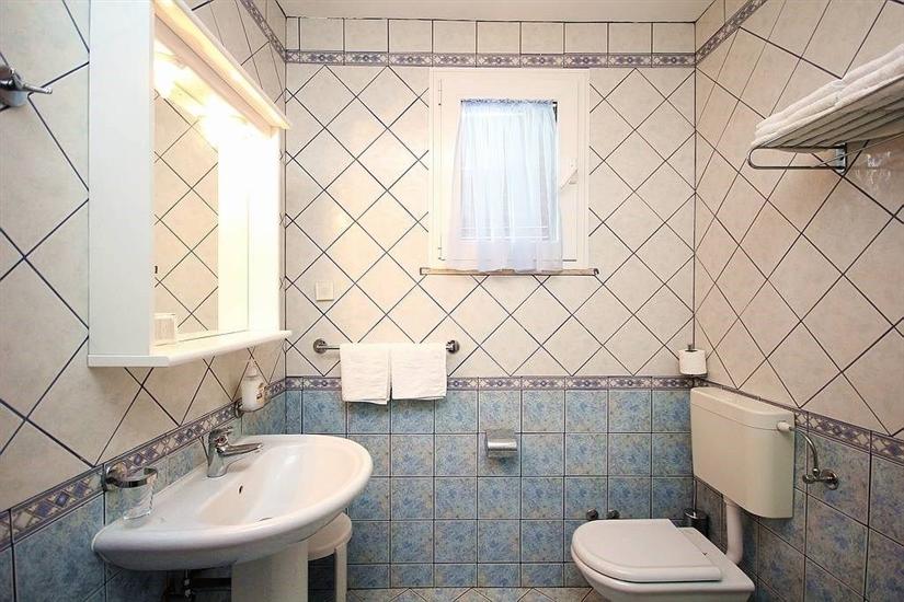 Apartment A3, for 5 persons