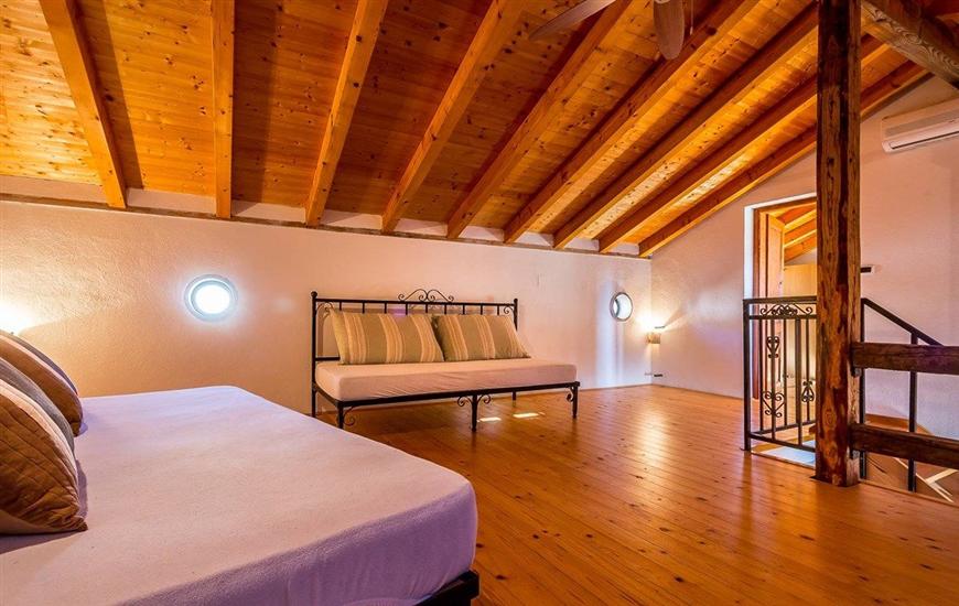 House K1, for 8 persons