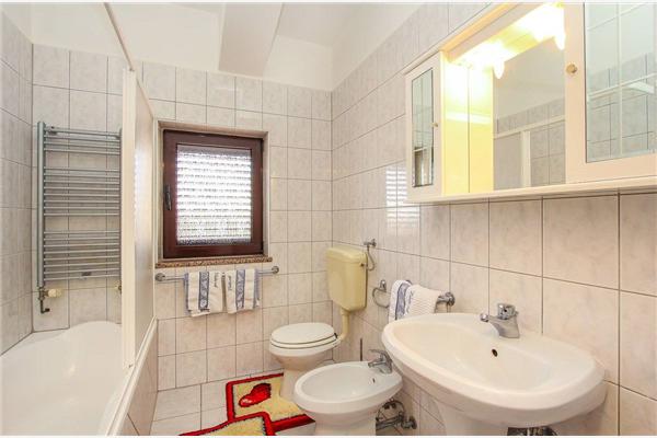 Apartment A1, for 5 persons