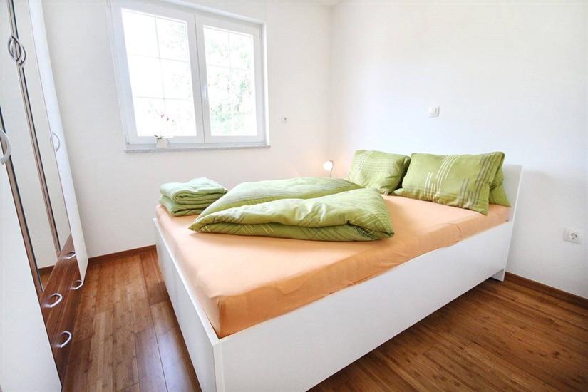 Apartment A1, for 5 persons