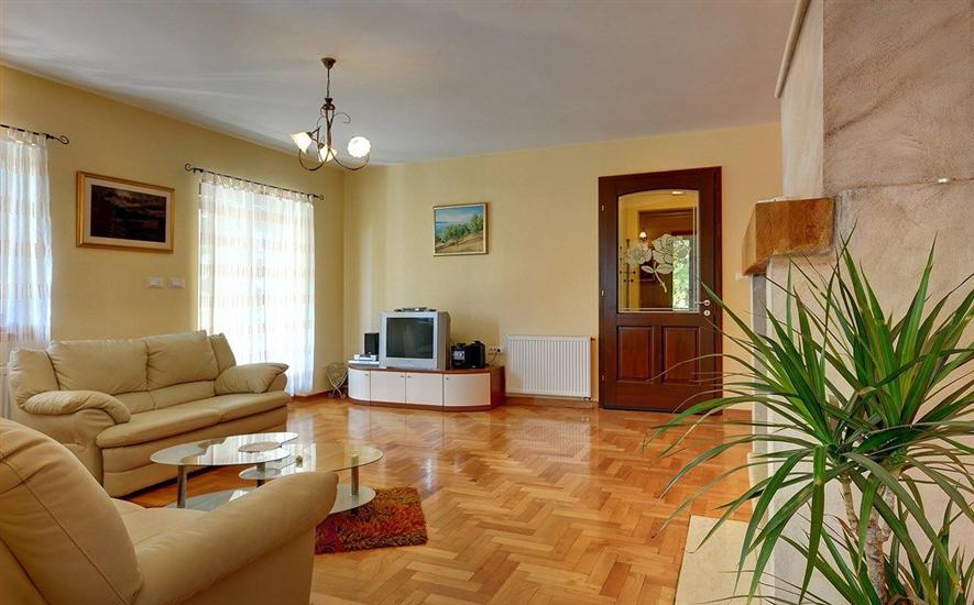 House K1, for 8 persons