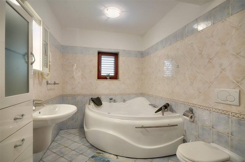 House K1, for 8 persons