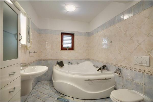 House K1, for 8 persons