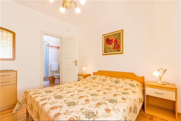 Apartment A1, for 4 persons