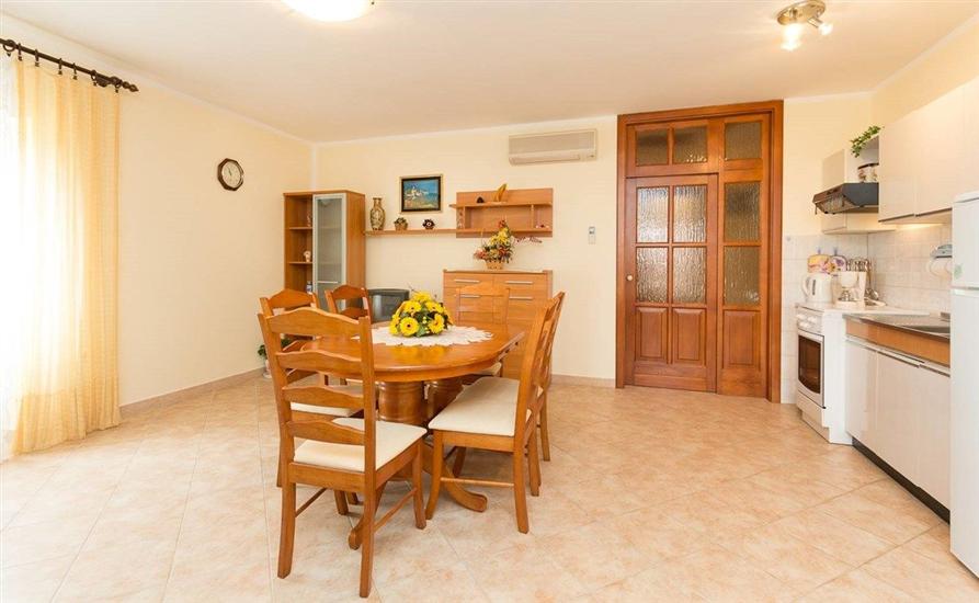 Apartment A1, for 4 persons