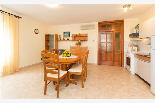 Apartment A1, for 4 persons